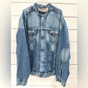 Men’s Levi’s Jean jacket size XXL